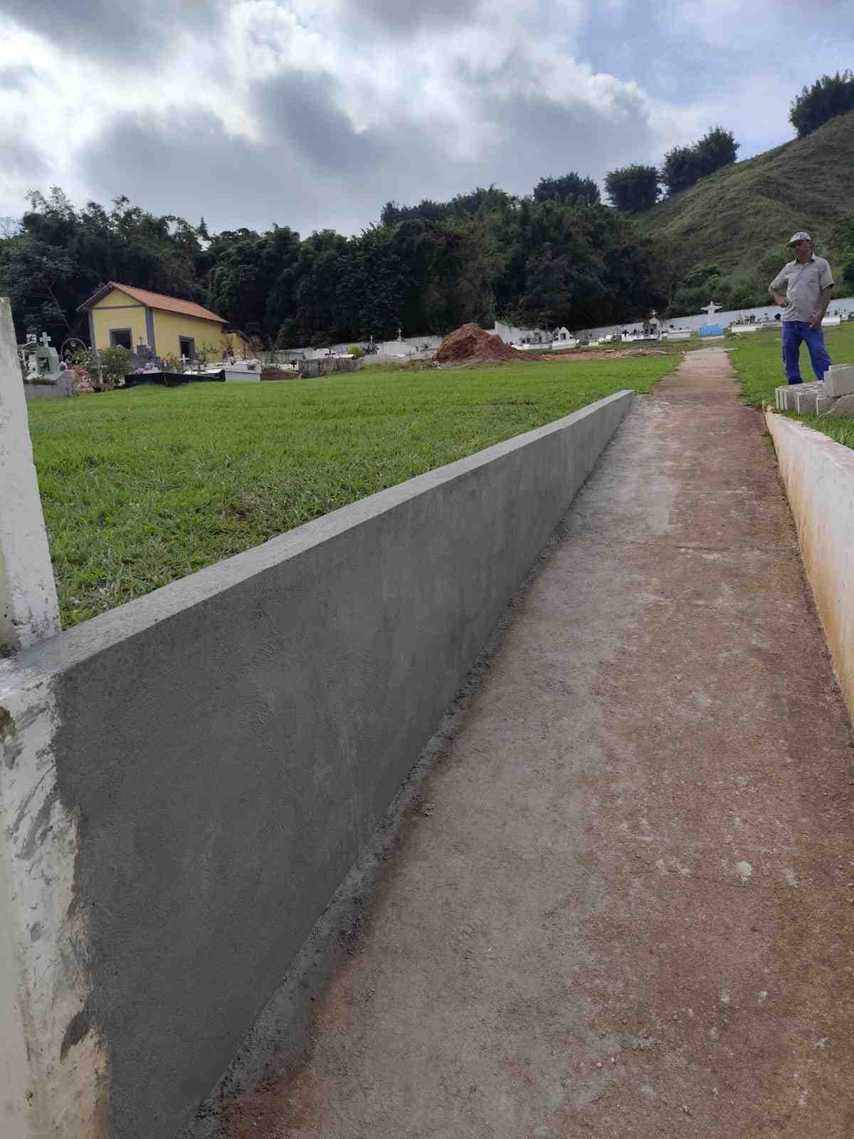 OBRAS NO CEMITÉRIO MUNICIPAL - Prefeitura Municipal de Areias